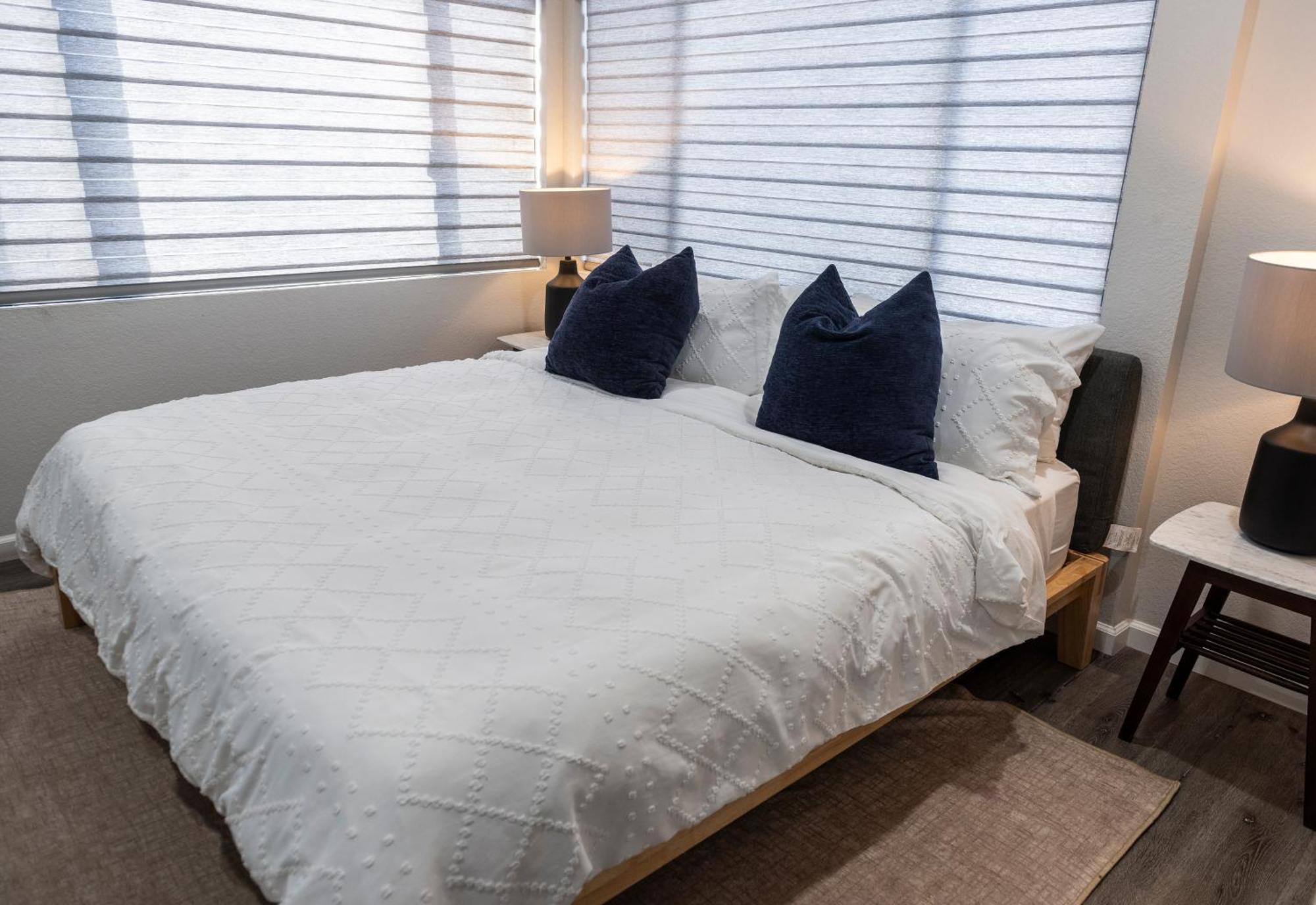 50 M To Sand Lgb 2 King Suites لونغ بيتش، كاليفورنيا المظهر الخارجي الصورة