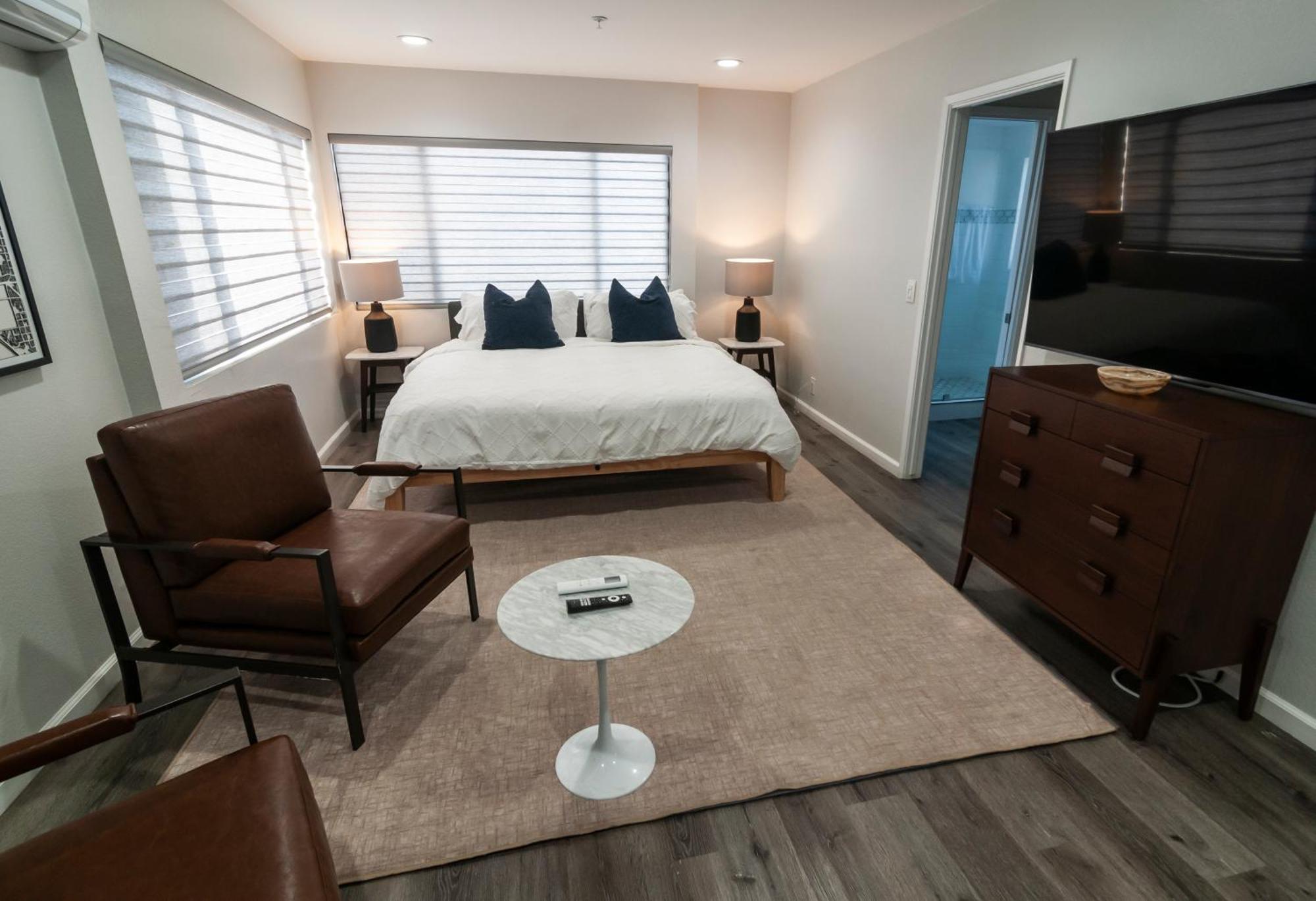 50 M To Sand Lgb 2 King Suites لونغ بيتش، كاليفورنيا المظهر الخارجي الصورة